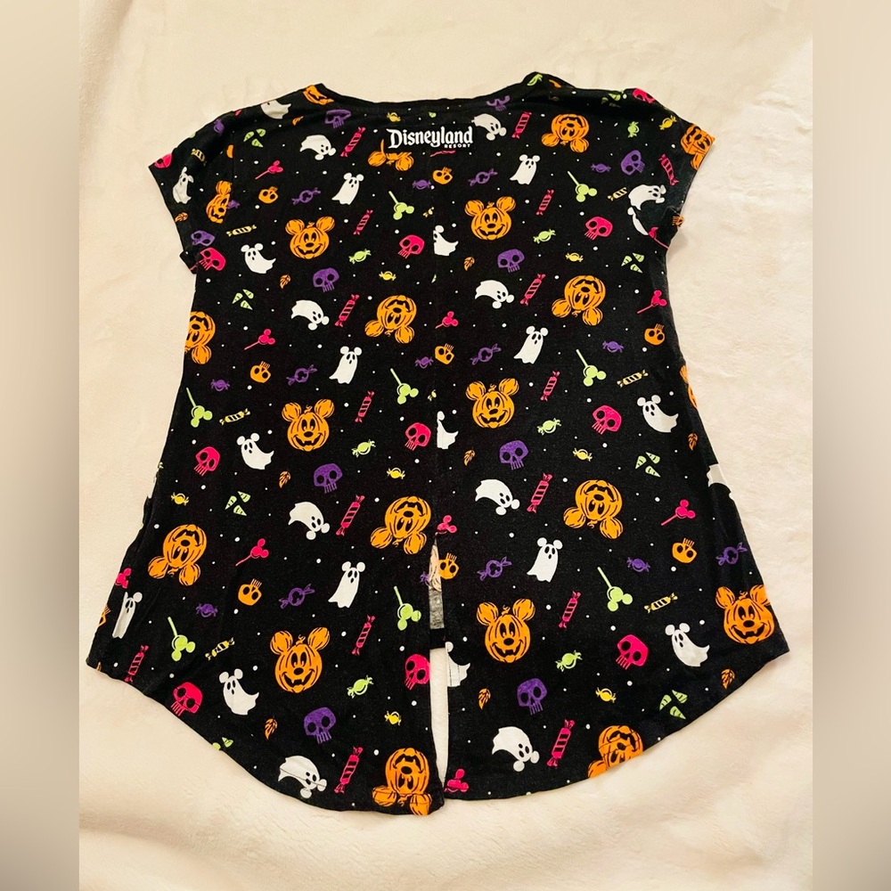 Disney Parks Halloween Icon treats Shirt M Mickey Pumpkin and Ghost - Picture 4 of 8